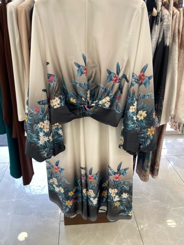 stunning floral kimono-style dress_offwhite